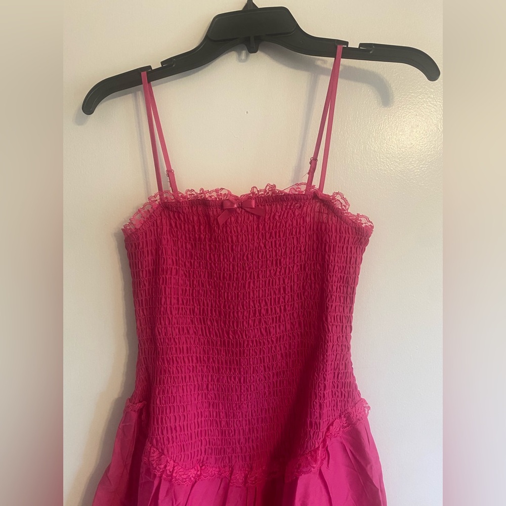 Francesca’s Hadley Drop Waist Smocked Magenta Mini Dress- Size M (Juniors) - Picture 4 of 6